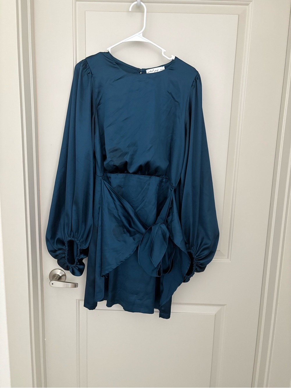 Opal Tie Waist Long Sleeve Satin Minidress Petal & Pup Navy Size 10 - Picture 2 of 6
